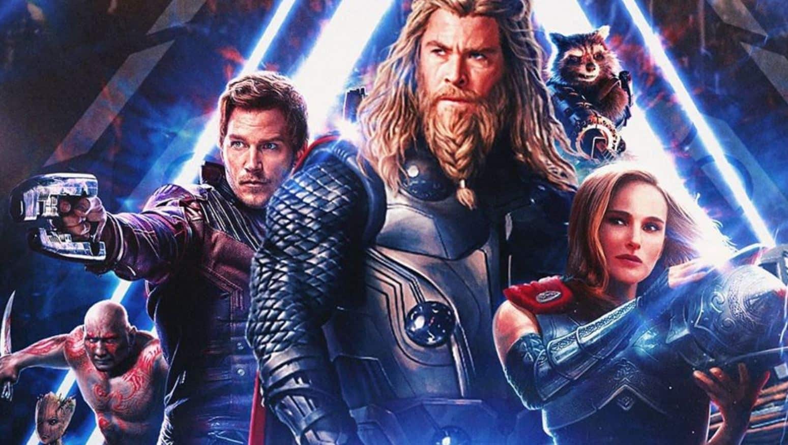 Chris Hemsworth & Natalie Portman in Thor: Love and Thunder